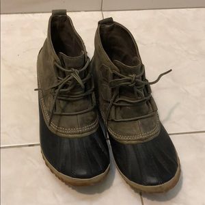 Sorel winter duck boots